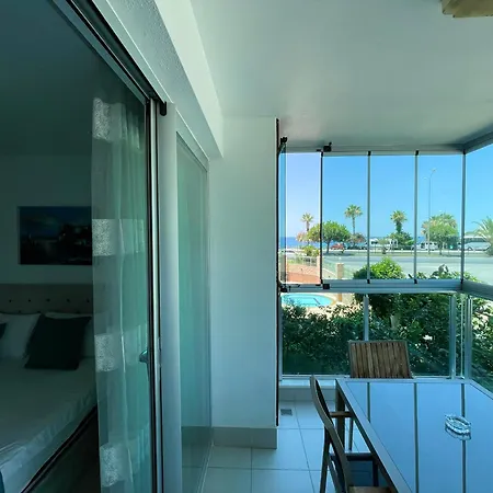 Sa Apartments! Sea View! 50m To The Apartament