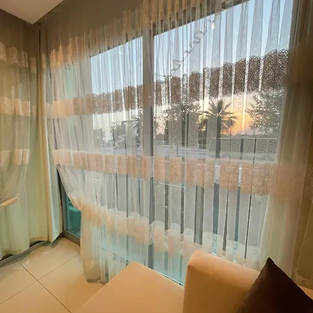 Sa Apartments! Sea View! 50m To The * 알란야